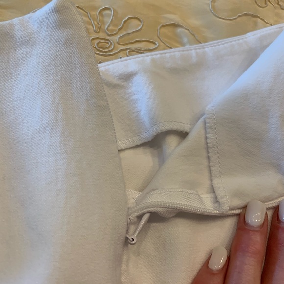 Boston Proper Bermuda Shorts - Picture 5 of 7